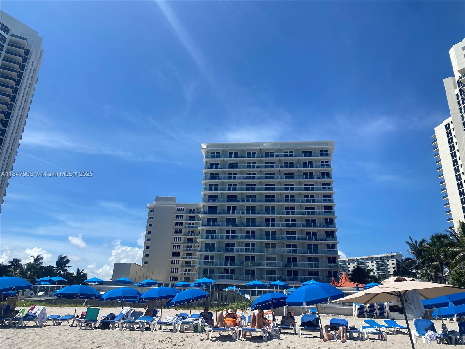 19201 Collins Ave # 733