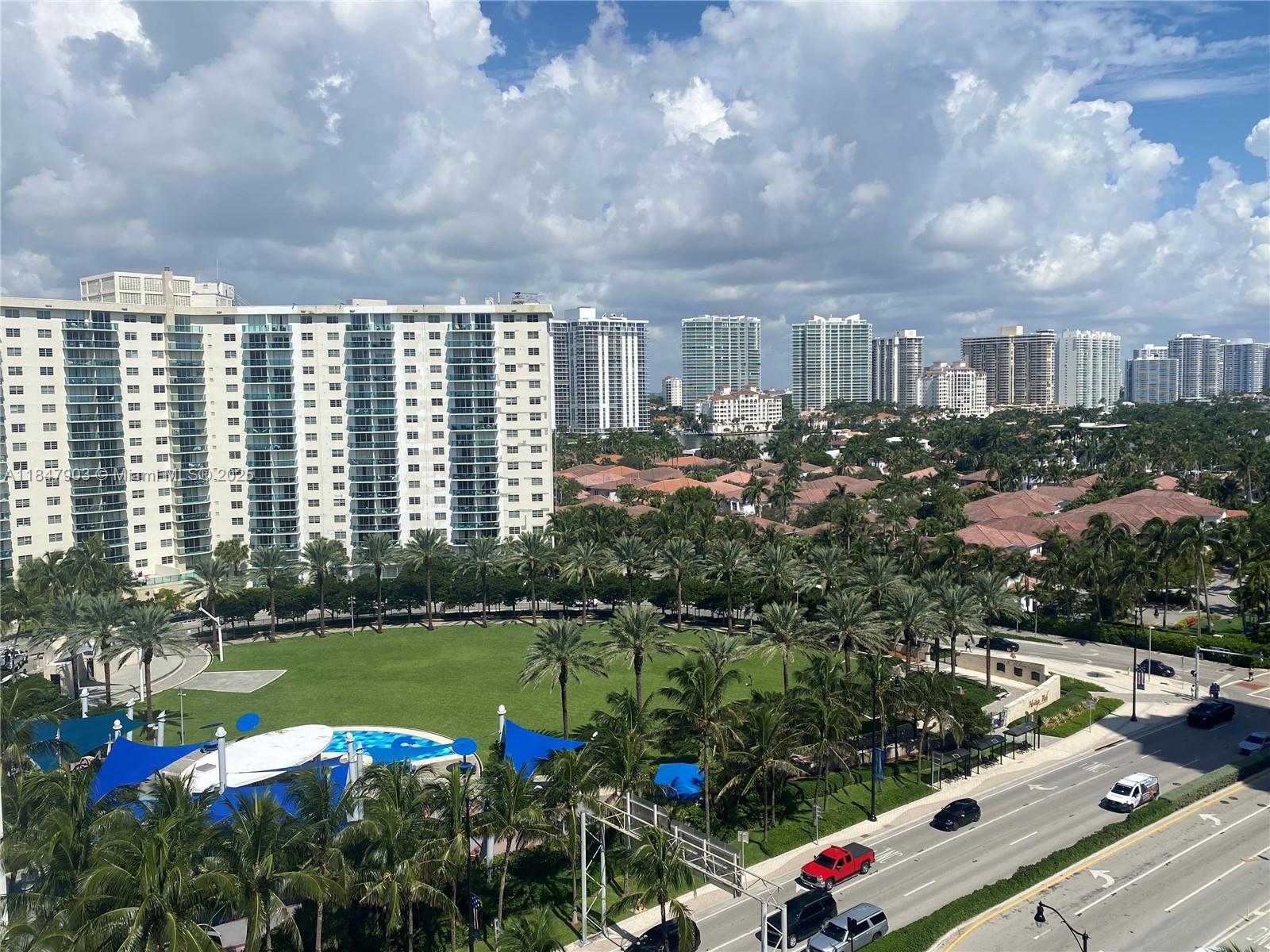 19201 Collins Ave # 733