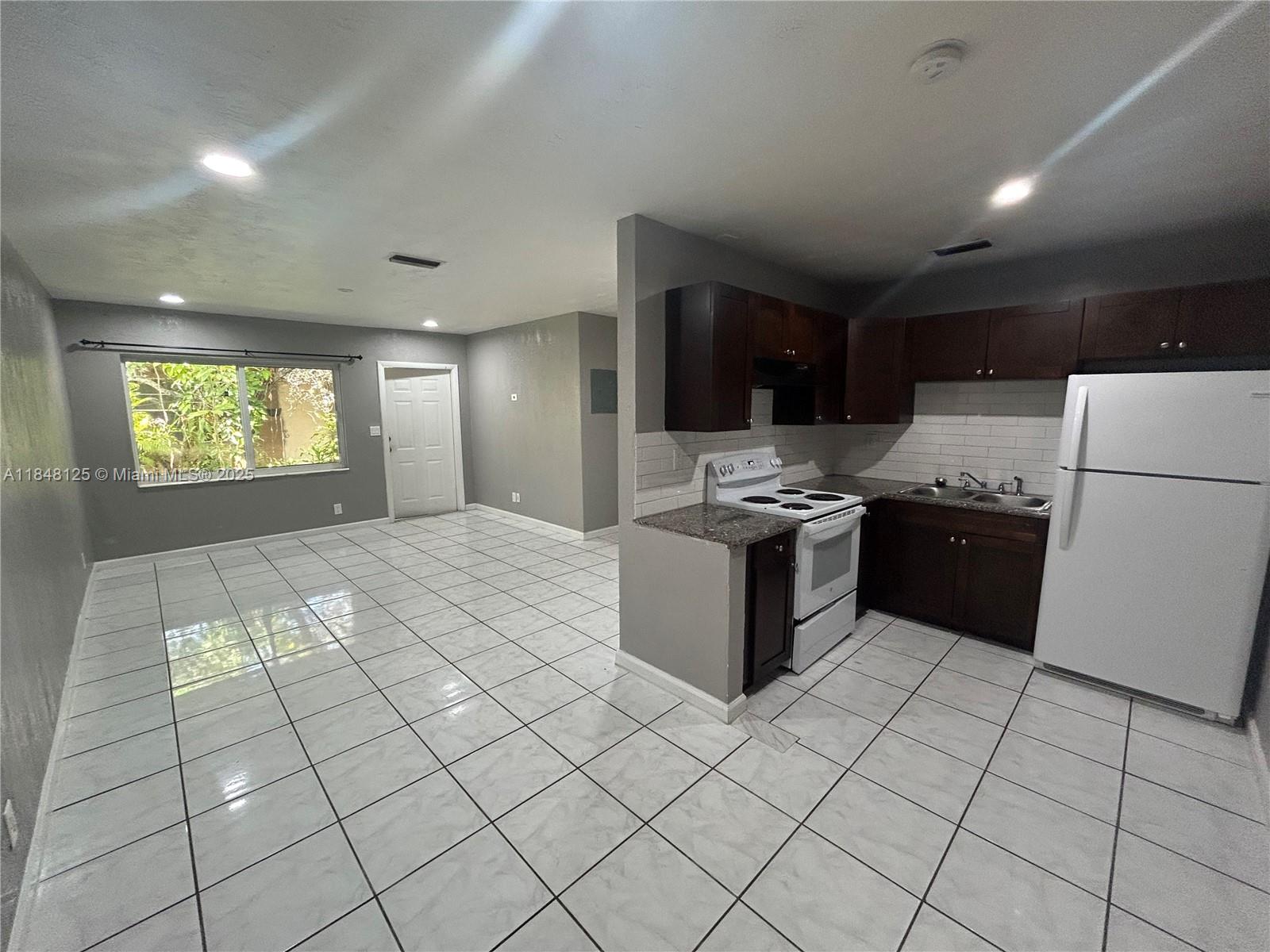 5321 NW 21st Ct. # A