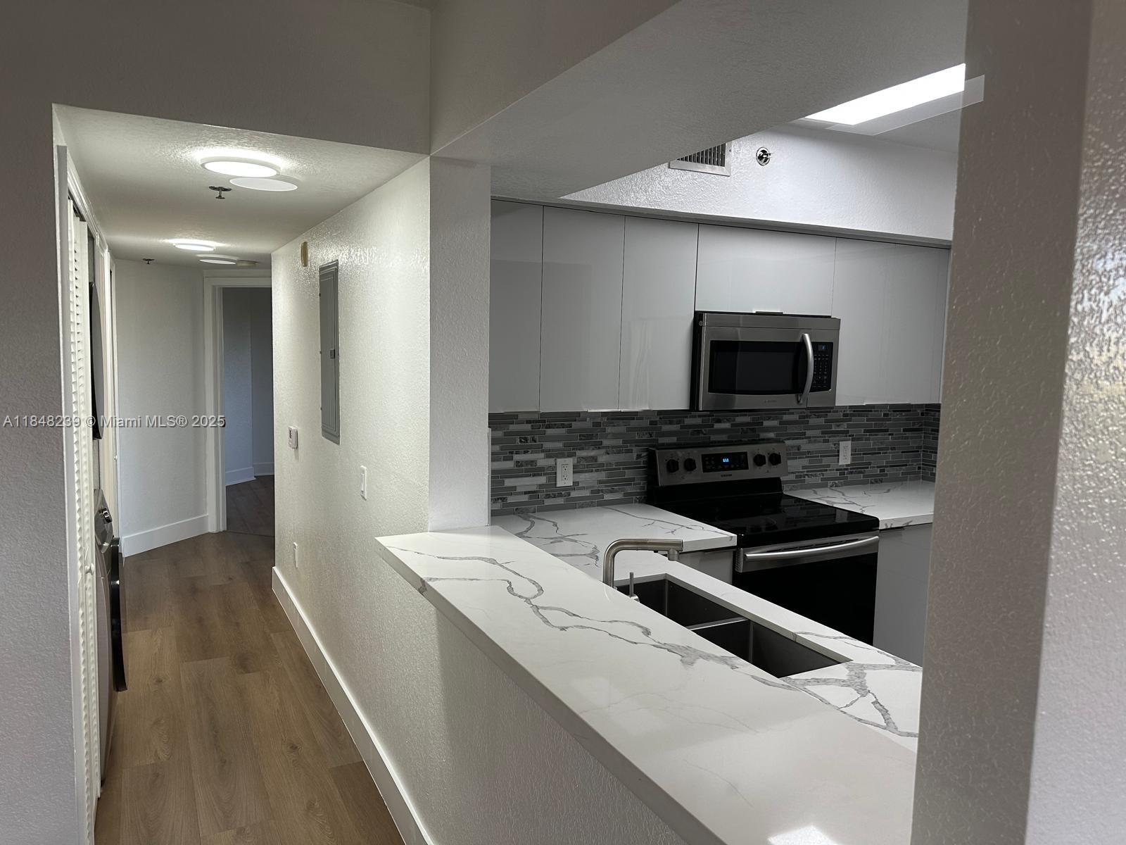 9300 Fontainebleau Blvd # E414