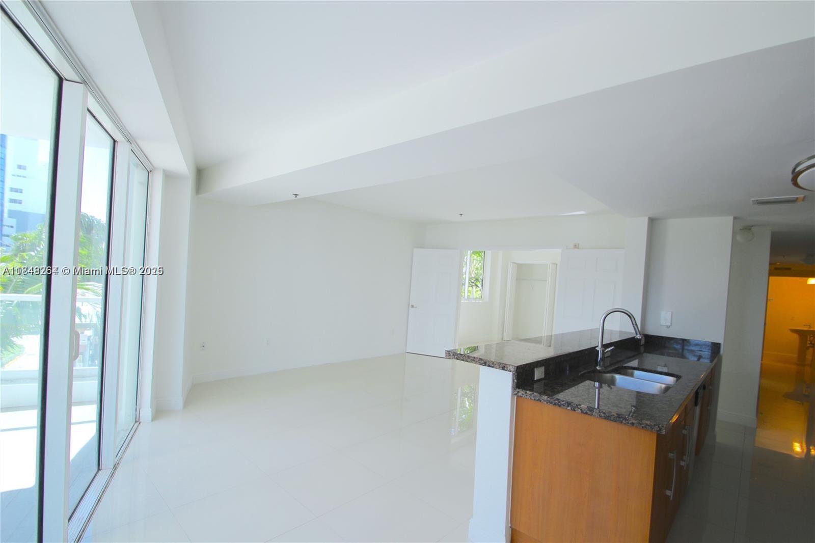 6362 Collins Ave # 501