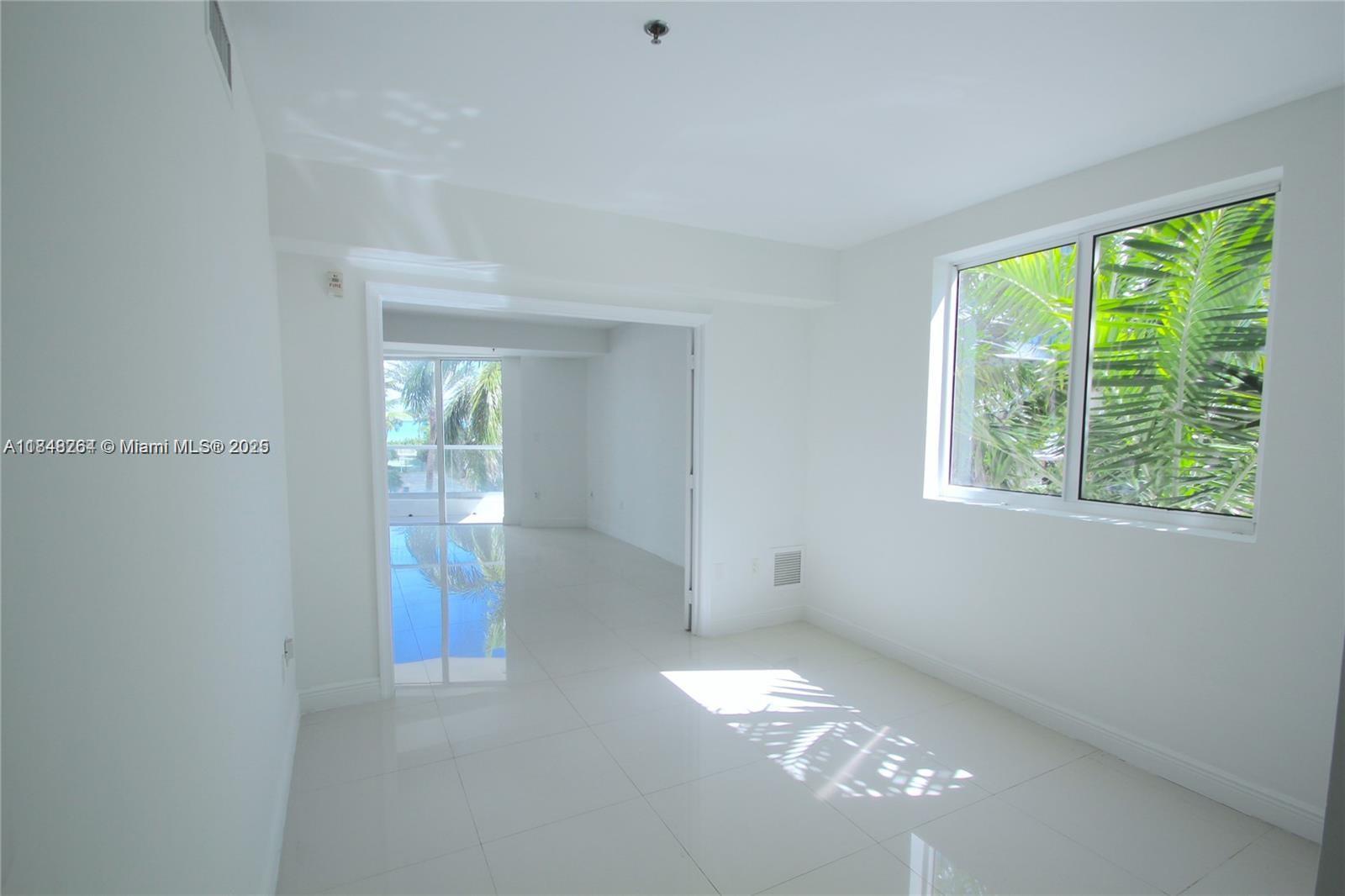 6362 Collins Ave # 501