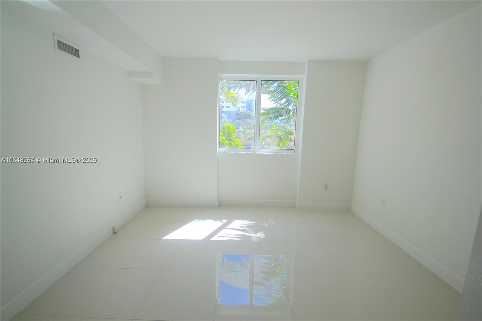 6362 Collins Ave # 501