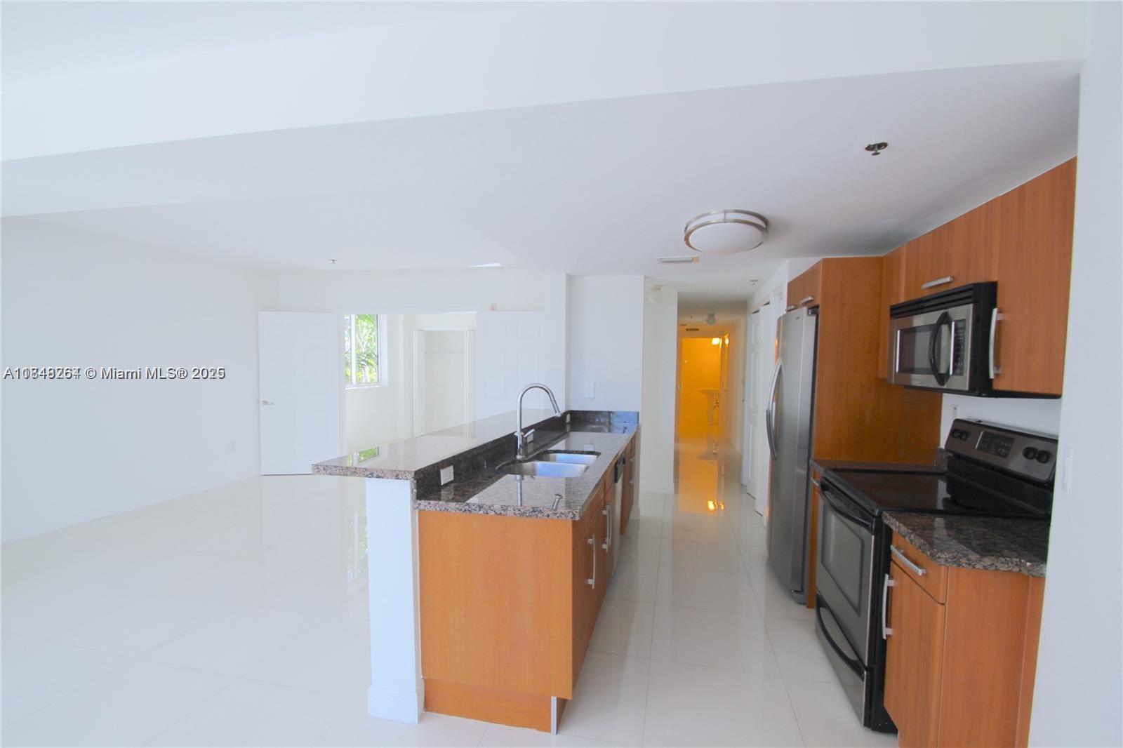 6362 Collins Ave # 501