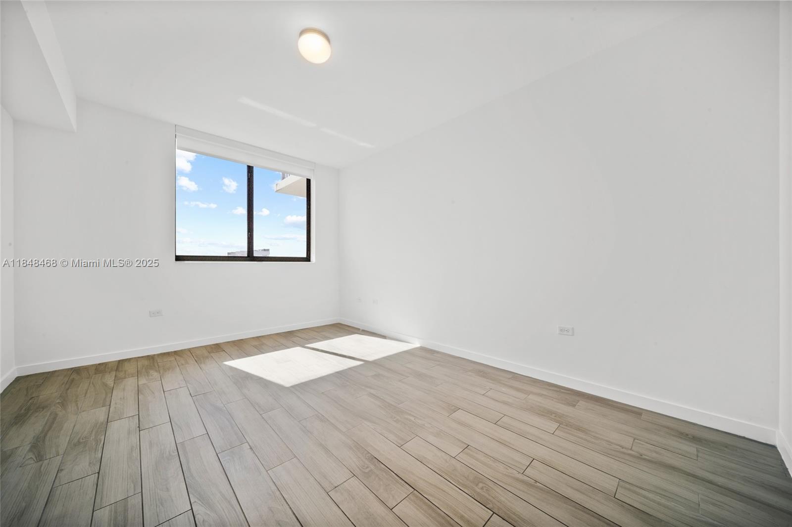 999 SW 1st Ave # 2406