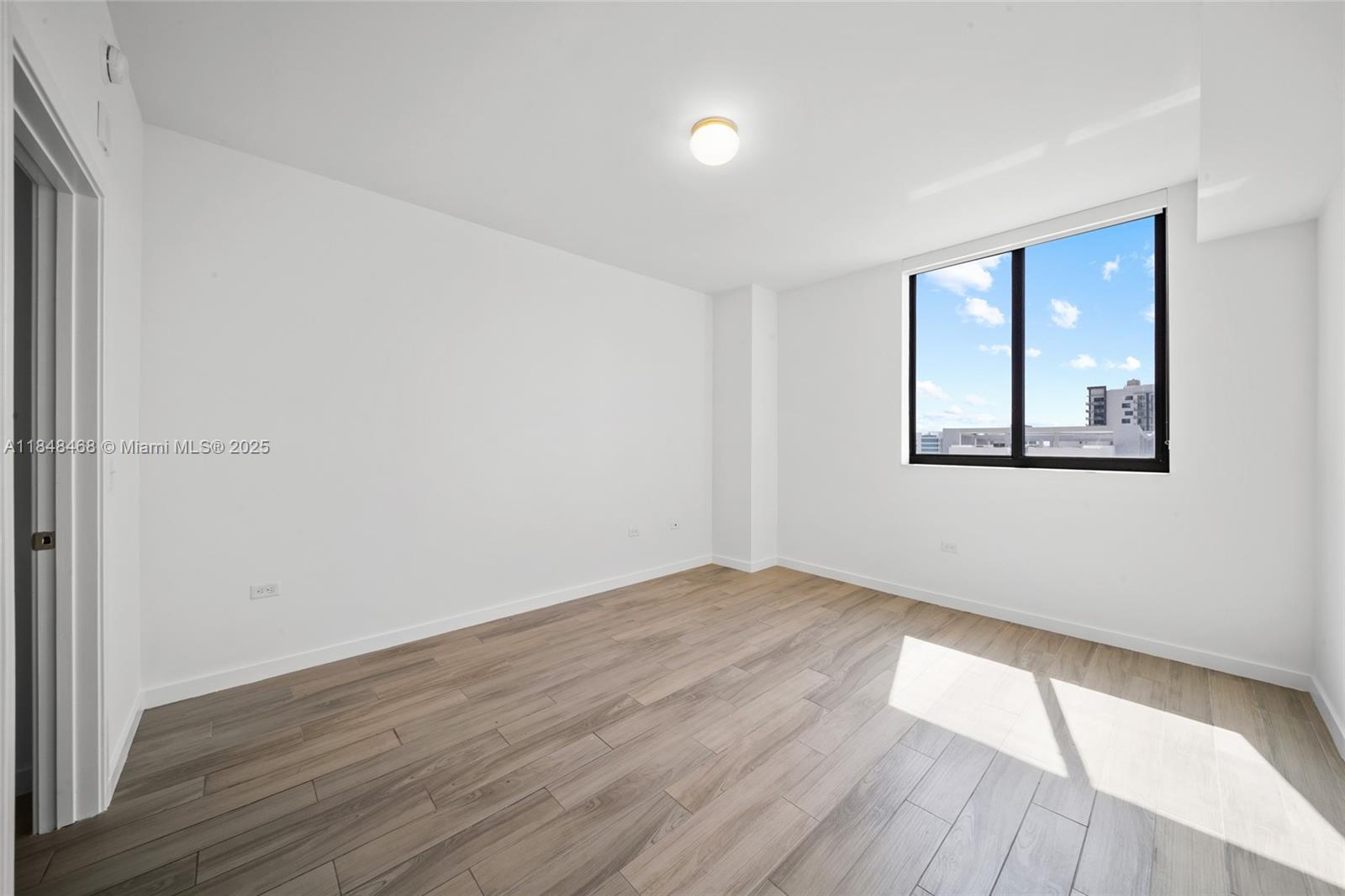 999 SW 1st Ave # 2406