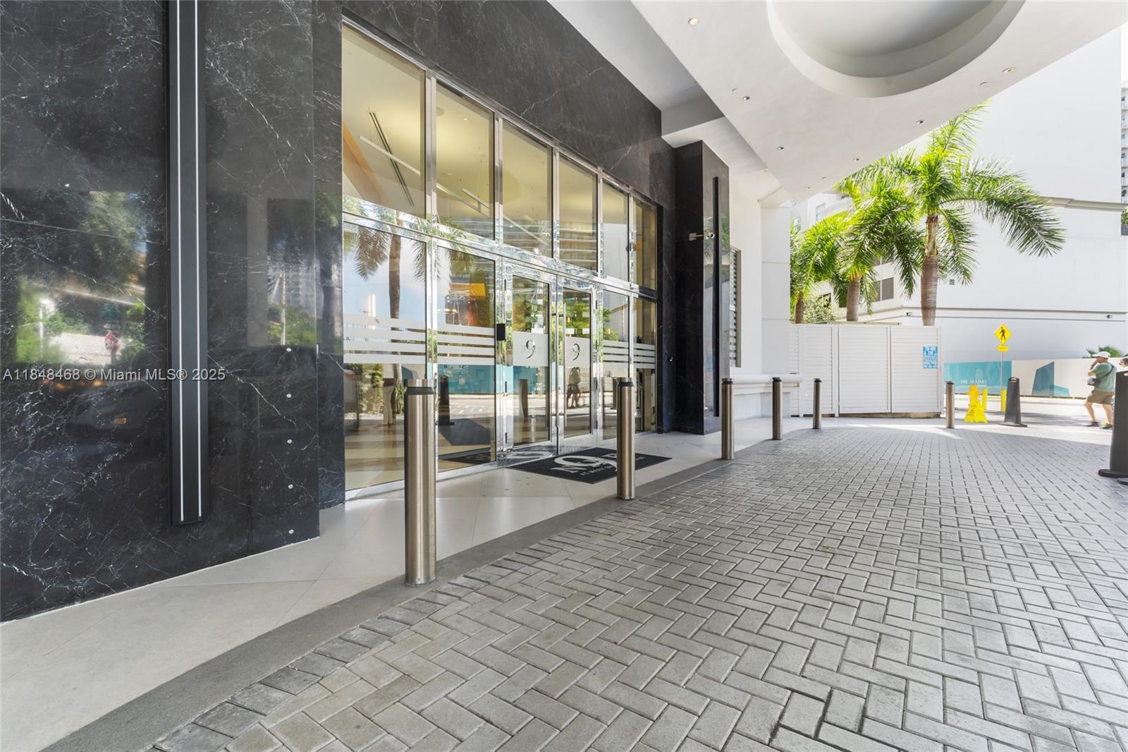 999 SW 1st Ave # 2406