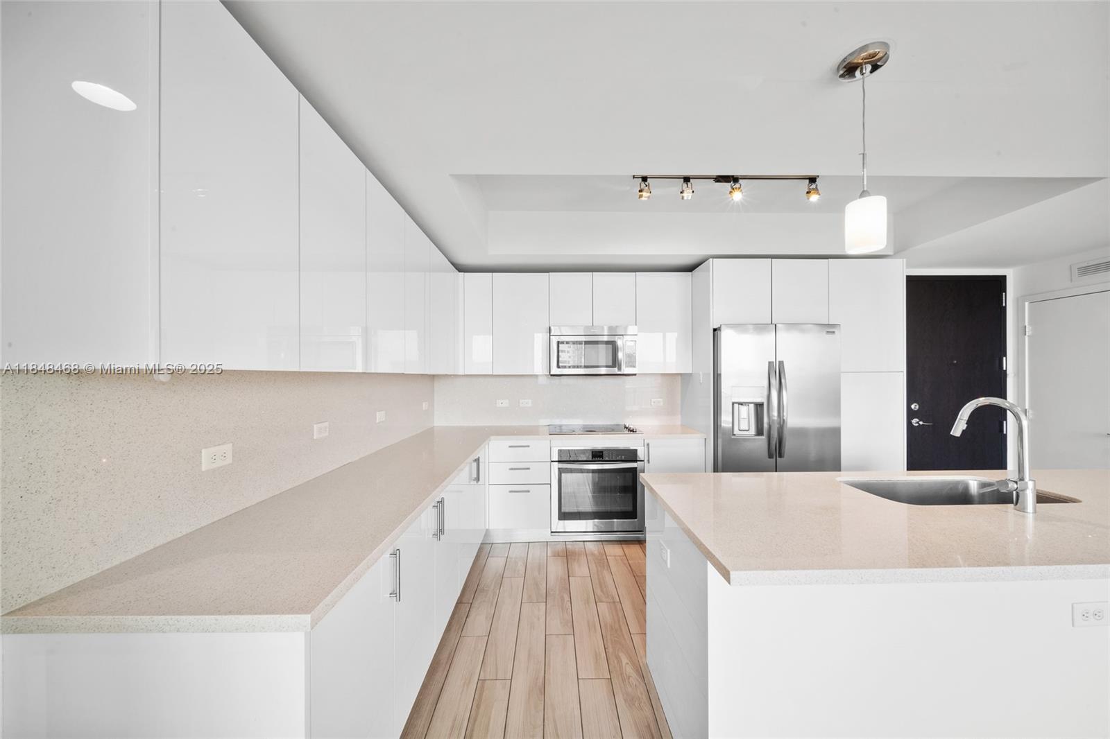 999 SW 1st Ave # 2406