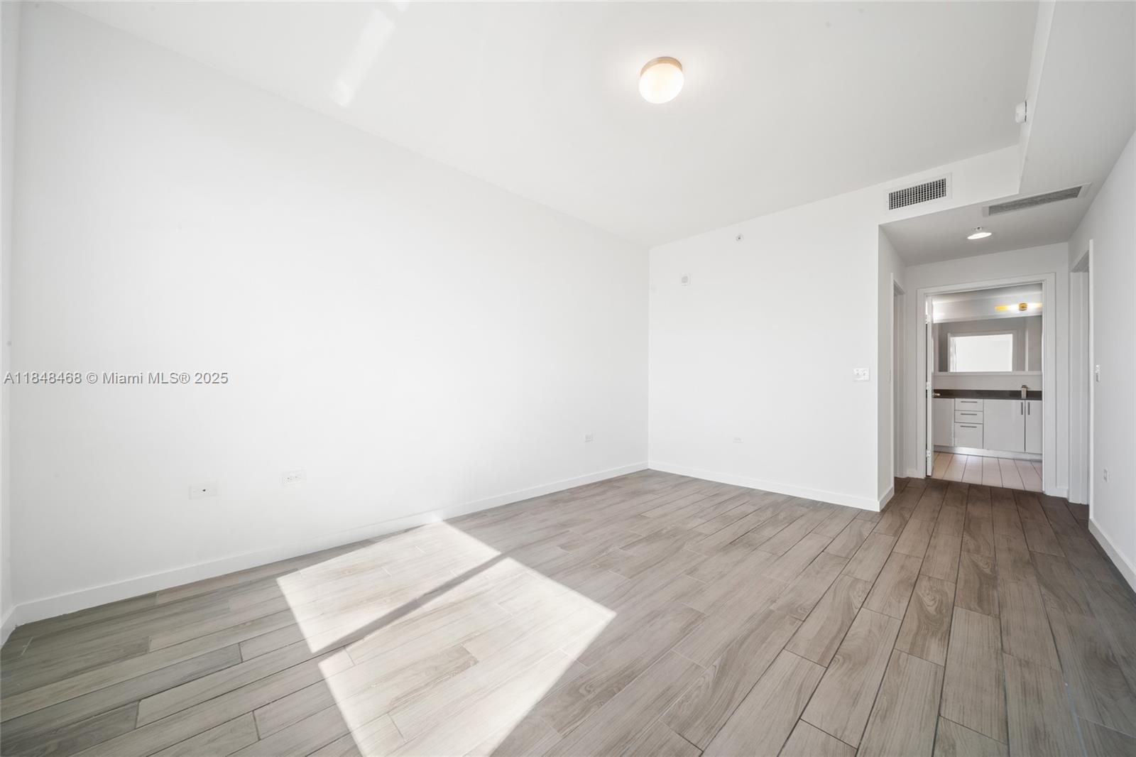 999 SW 1st Ave # 2406