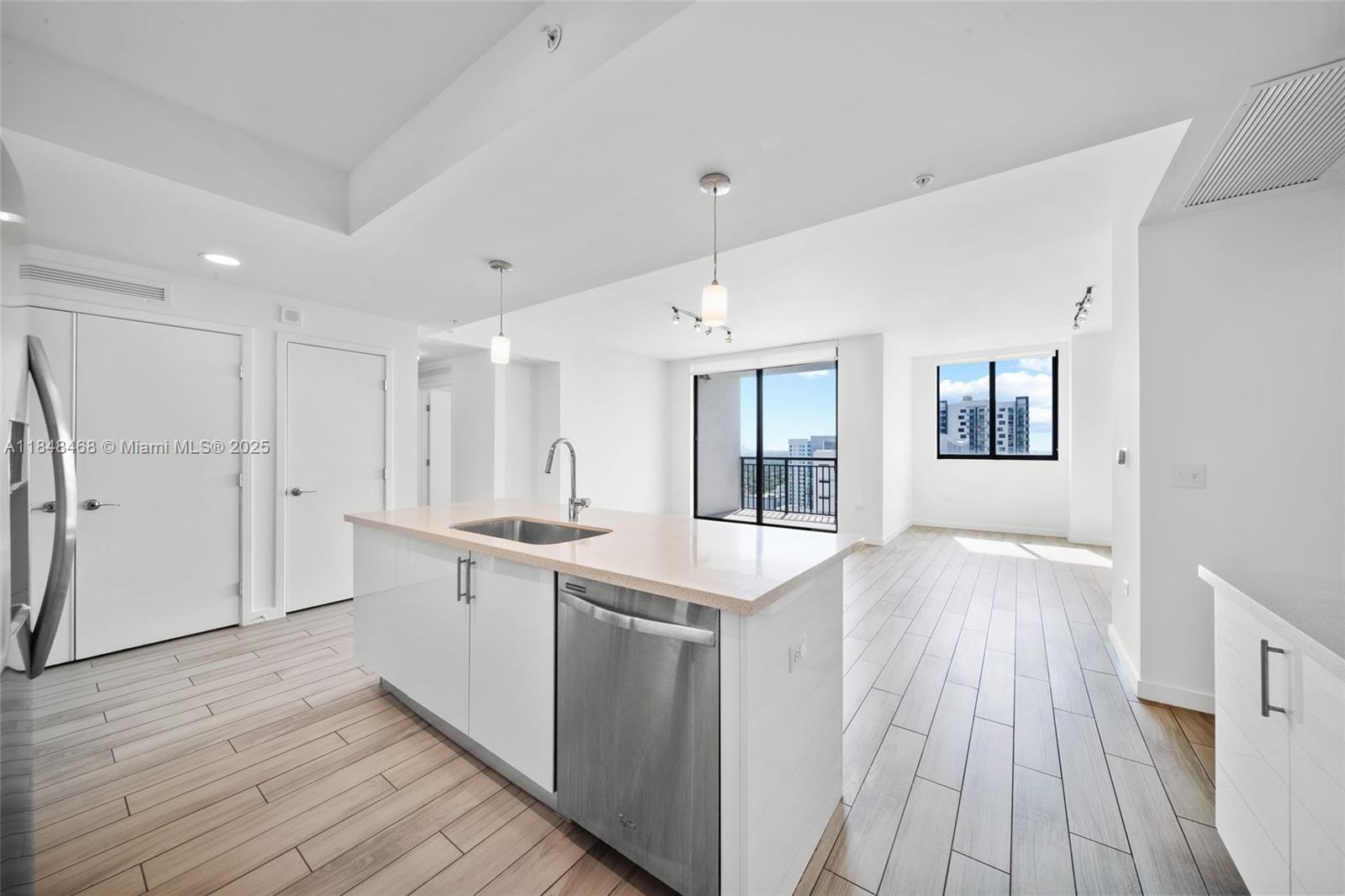 999 SW 1st Ave # 2406