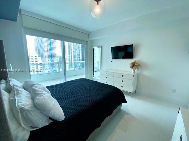 1080 Brickell Ave # 2004