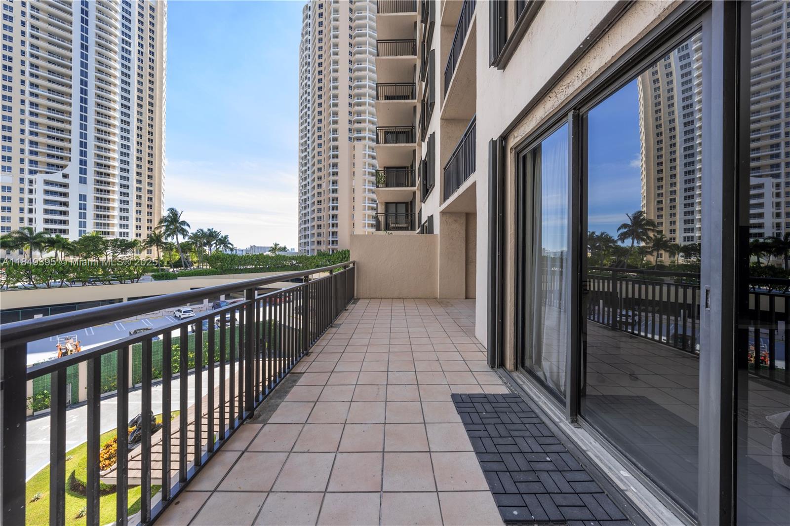 540 Brickell Key Dr # 702