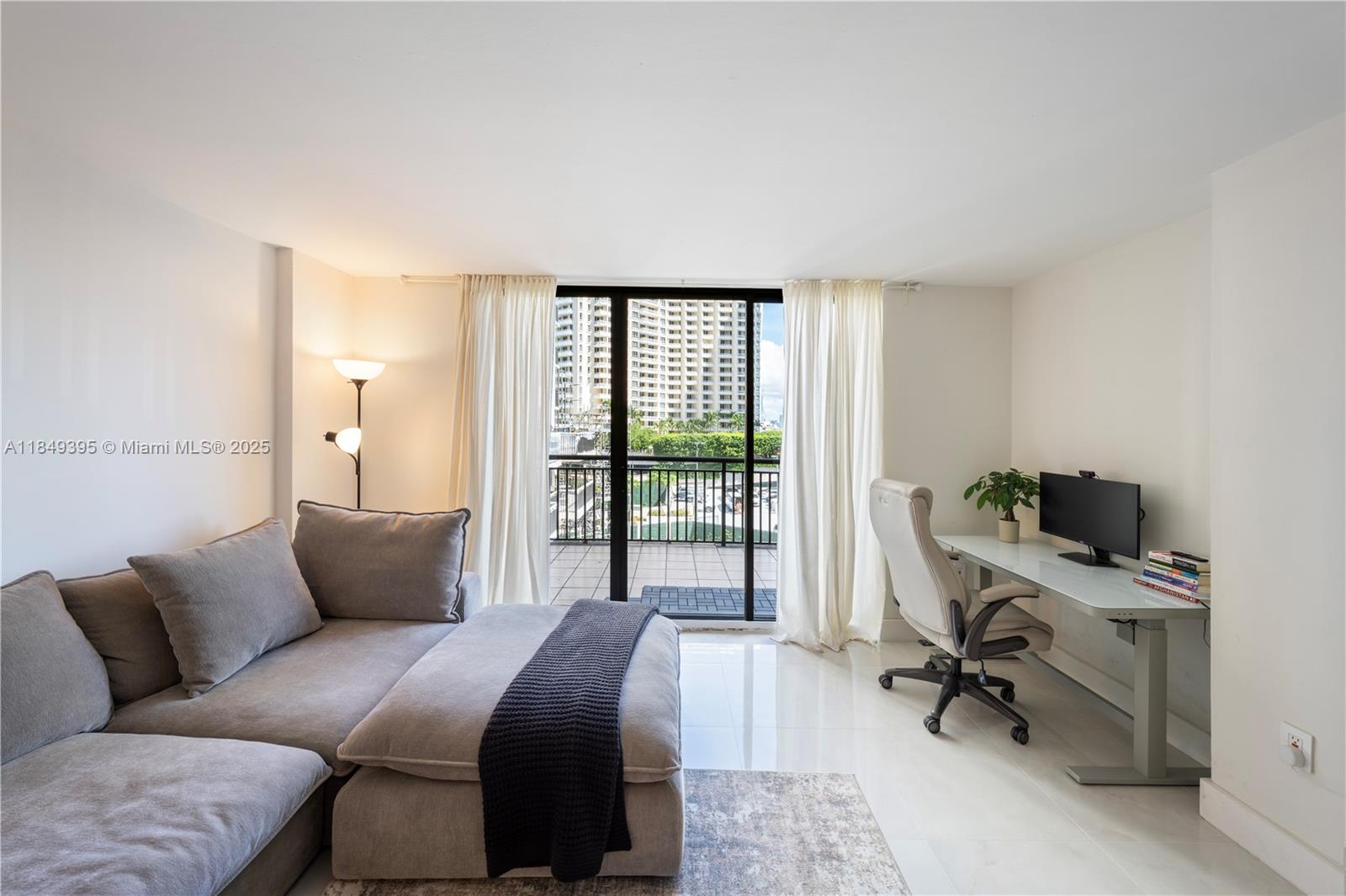 540 Brickell Key Dr # 702