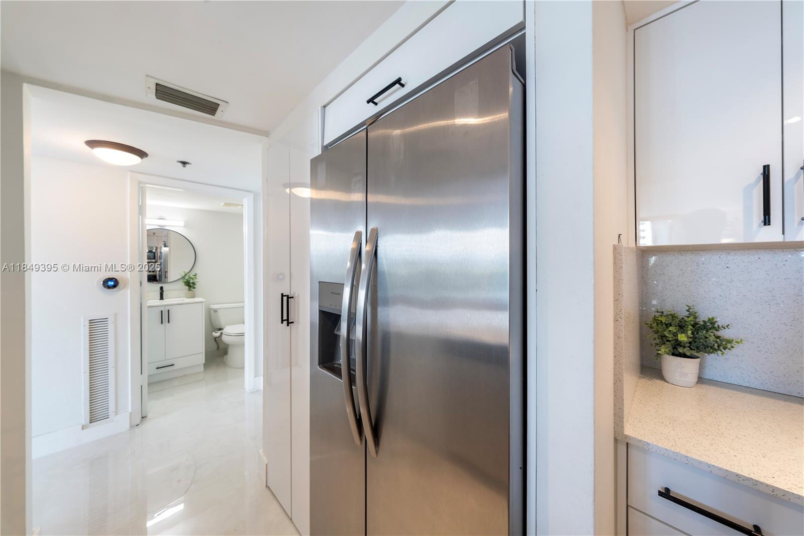 540 Brickell Key Dr # 702