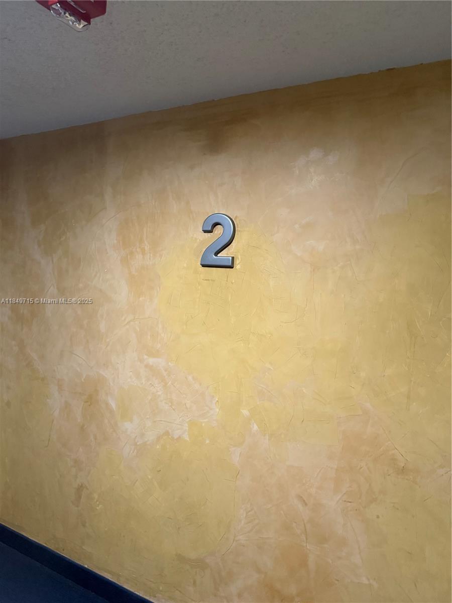 2016 Bay Dr # 202