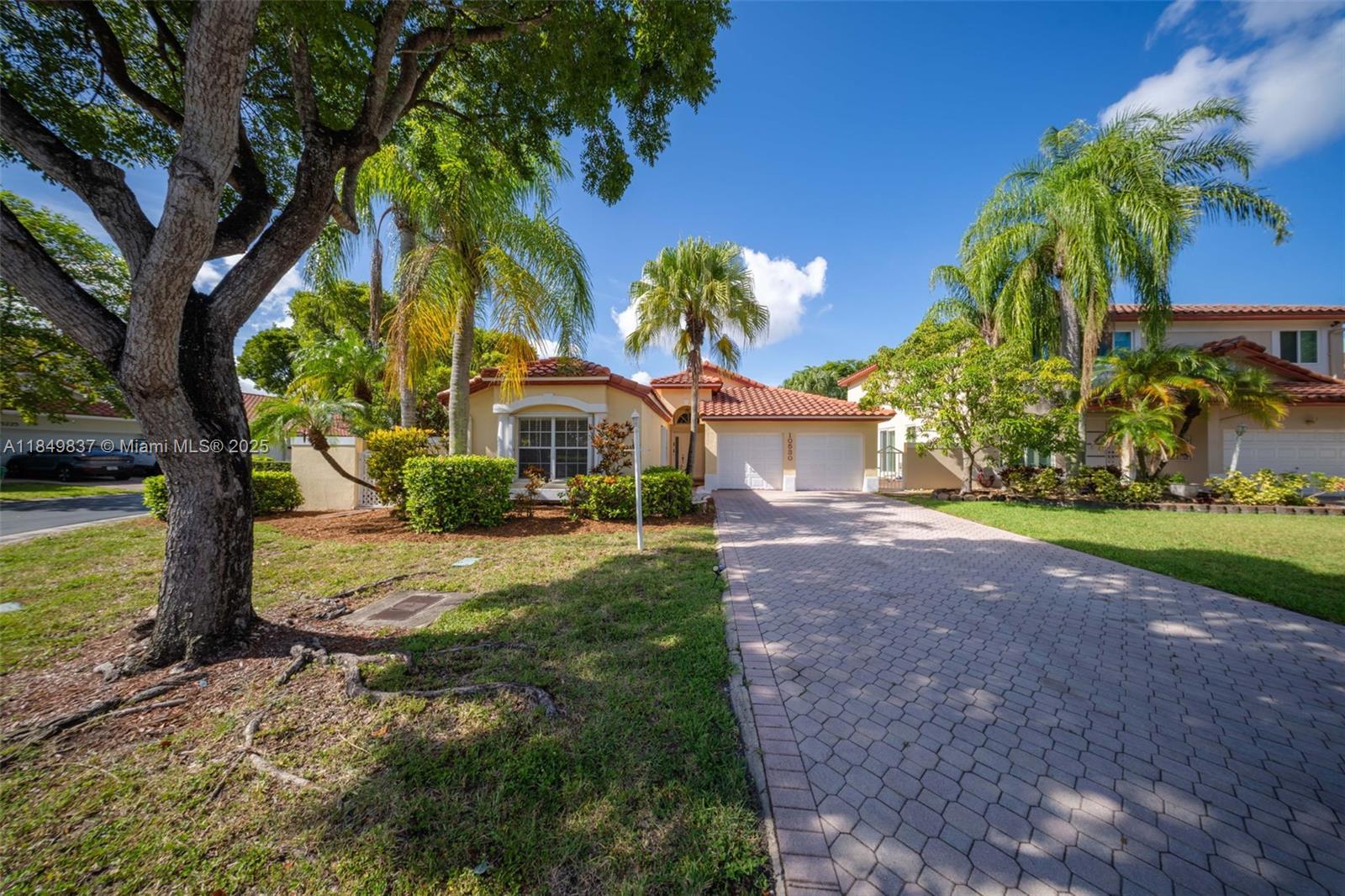 10530 NW 52nd Ter