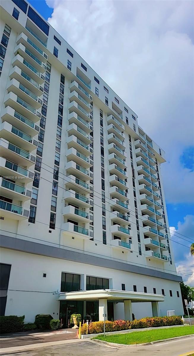 13499 Biscayne Blvd # 612