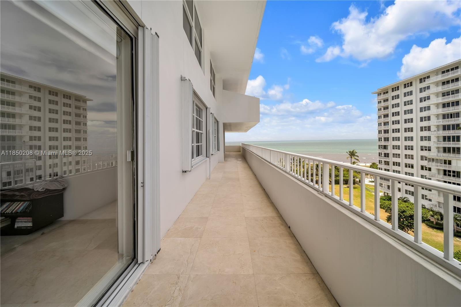 199 Ocean Lane Dr # 901