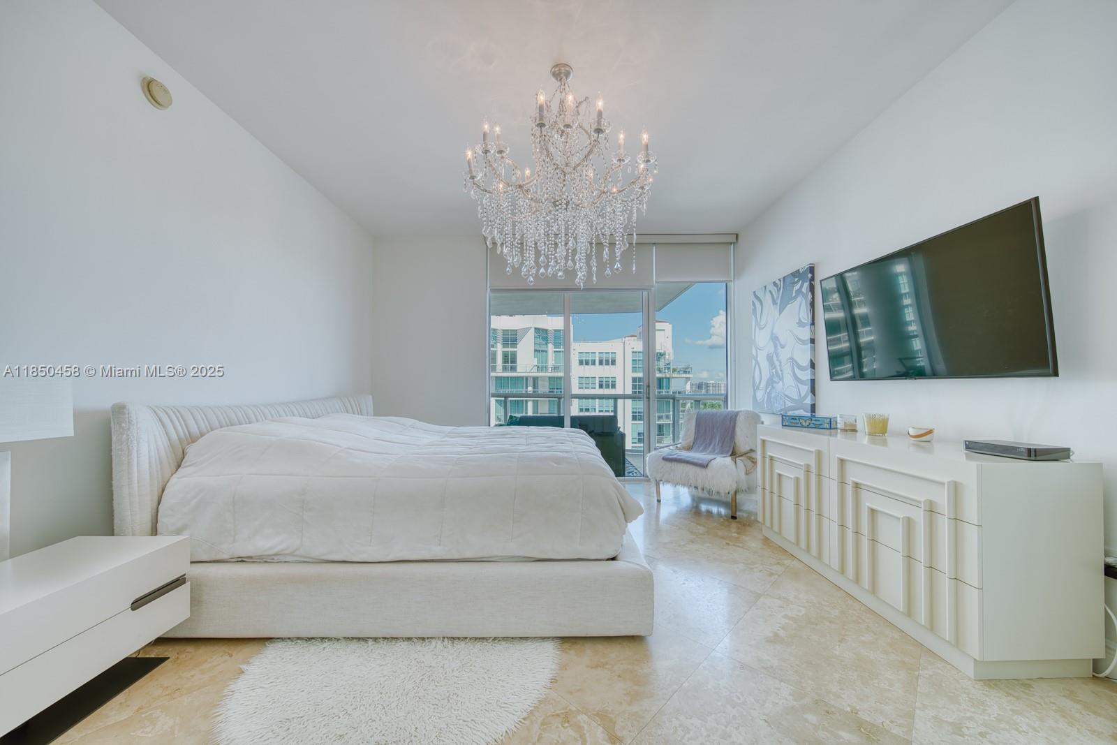 3131 NE 188th St # 1103 Unit: 2-1103