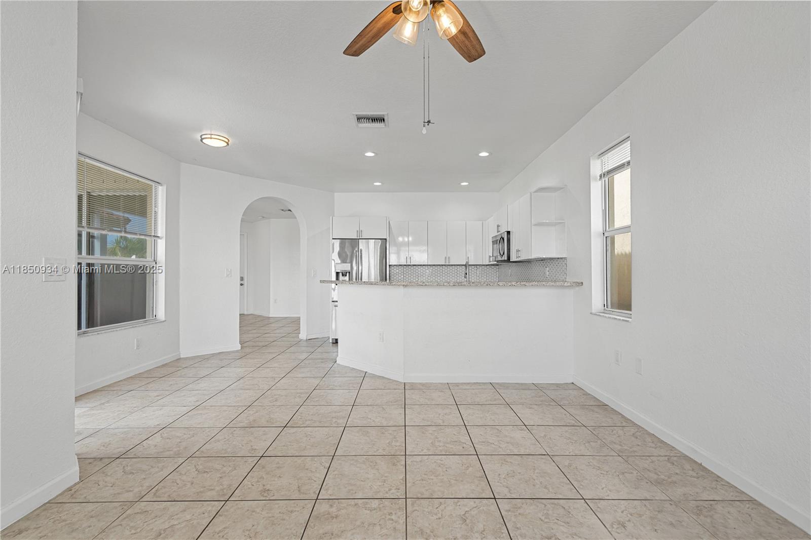 3911 NE 13th Dr