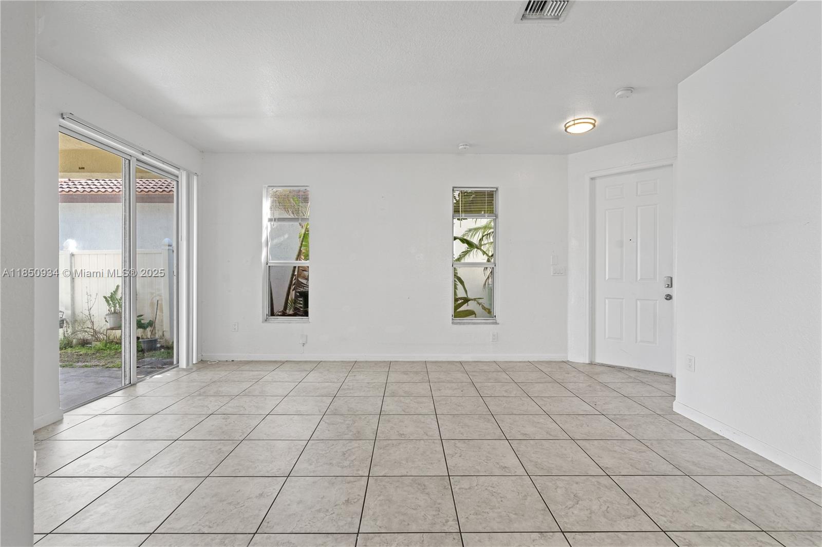 3911 NE 13th Dr