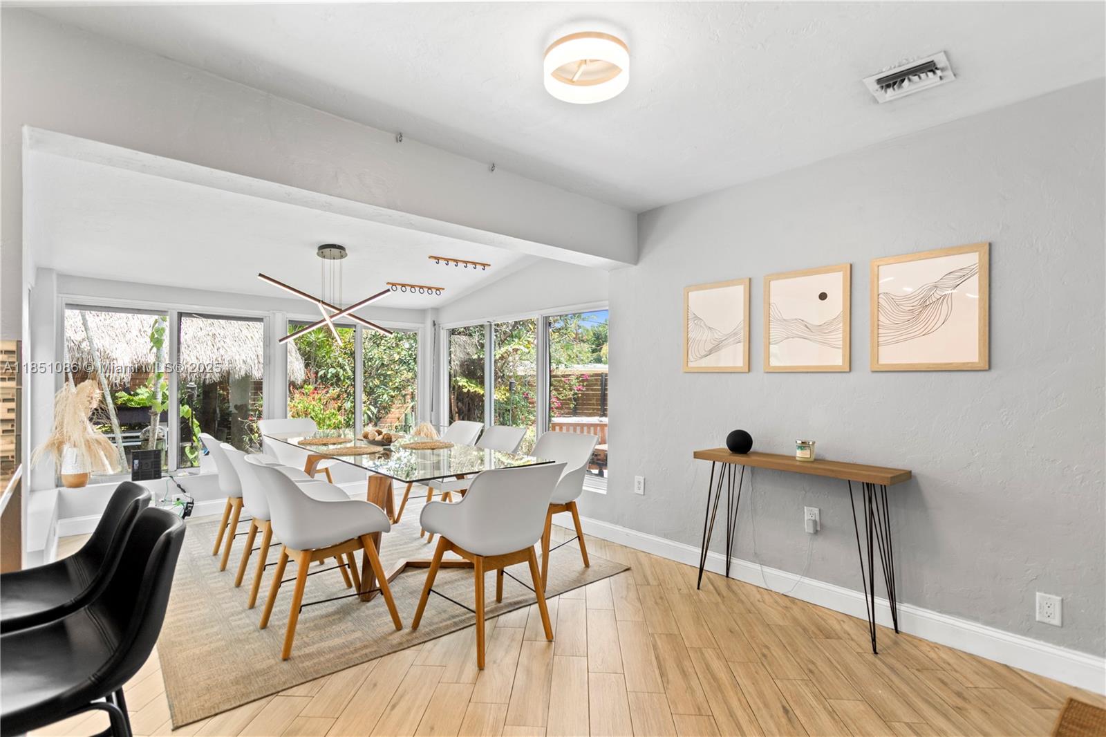 228 NE 16th Ave