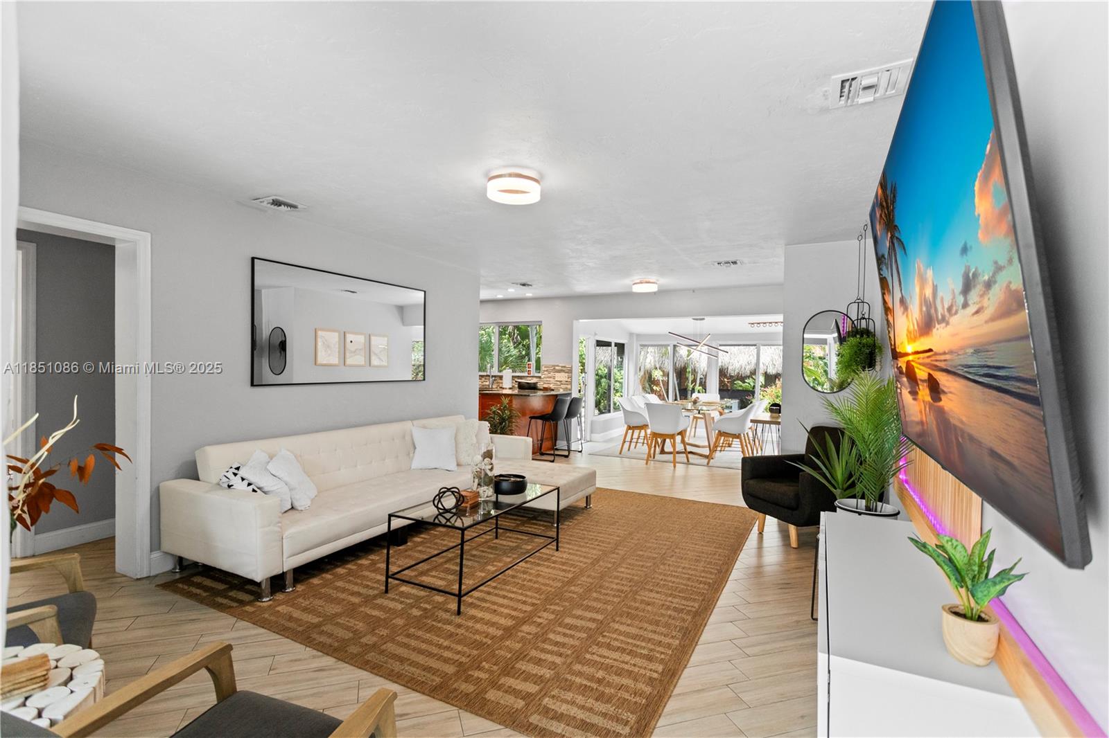 228 NE 16th Ave