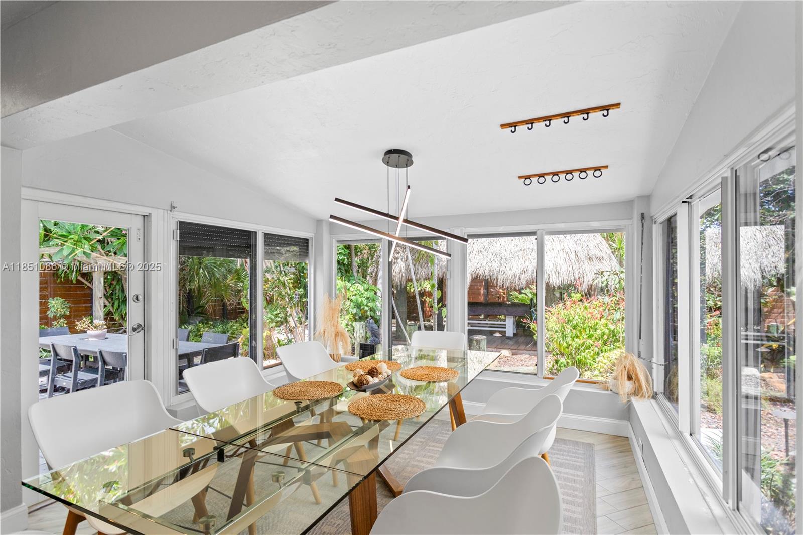 228 NE 16th Ave