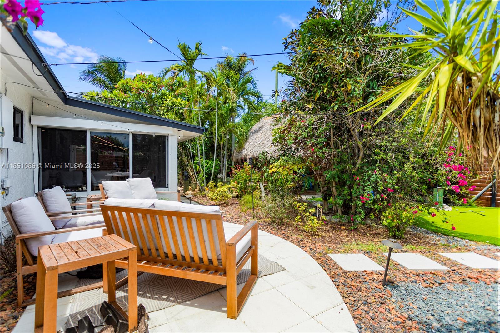 228 NE 16th Ave