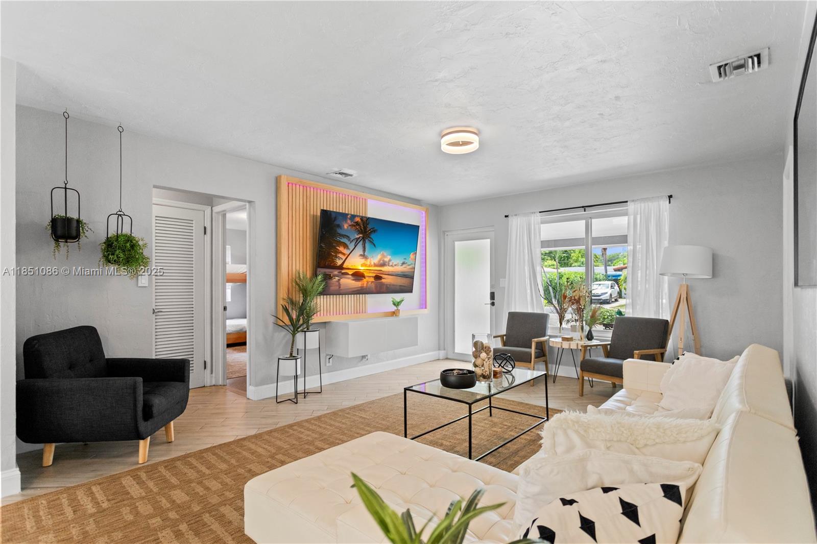 228 NE 16th Ave