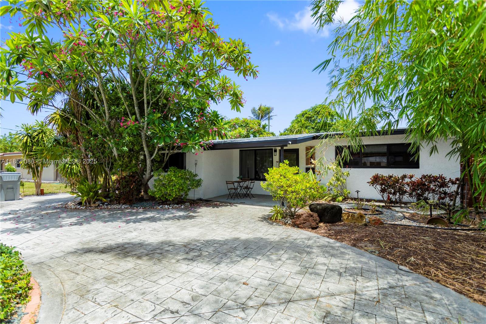228 NE 16th Ave