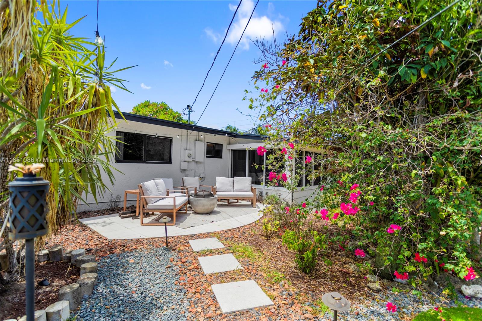 228 NE 16th Ave