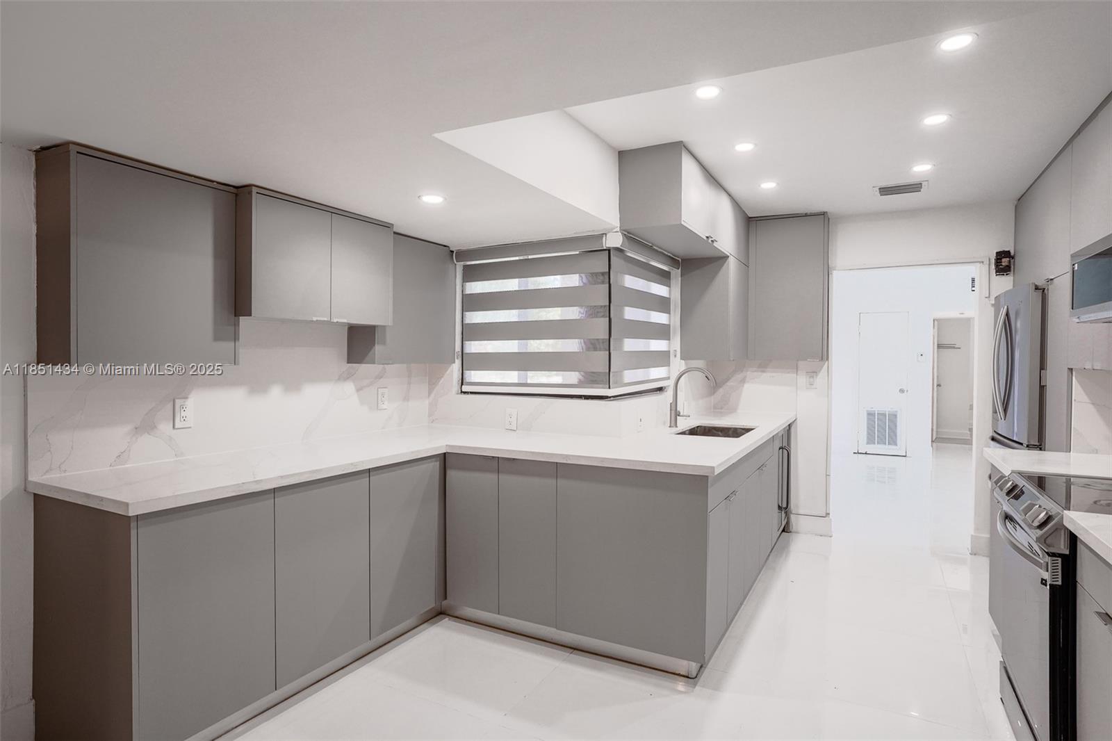 840 NW 170th Ter