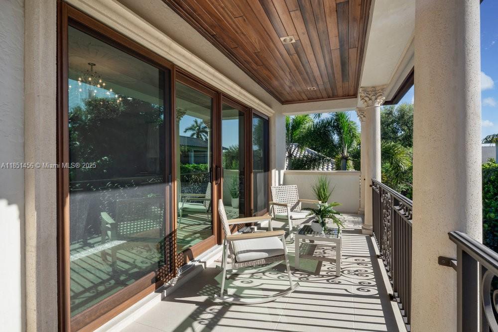 2225 W Silver Palm Rd