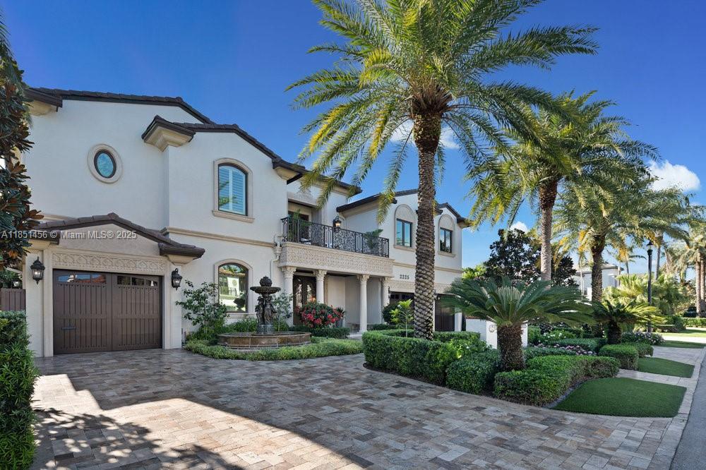 2225 W Silver Palm Rd