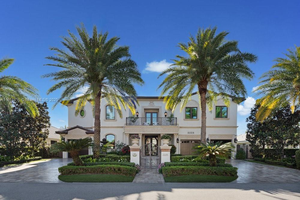 2225 W Silver Palm Rd