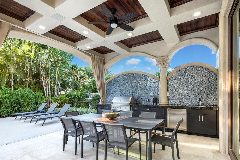2225 W Silver Palm Rd
