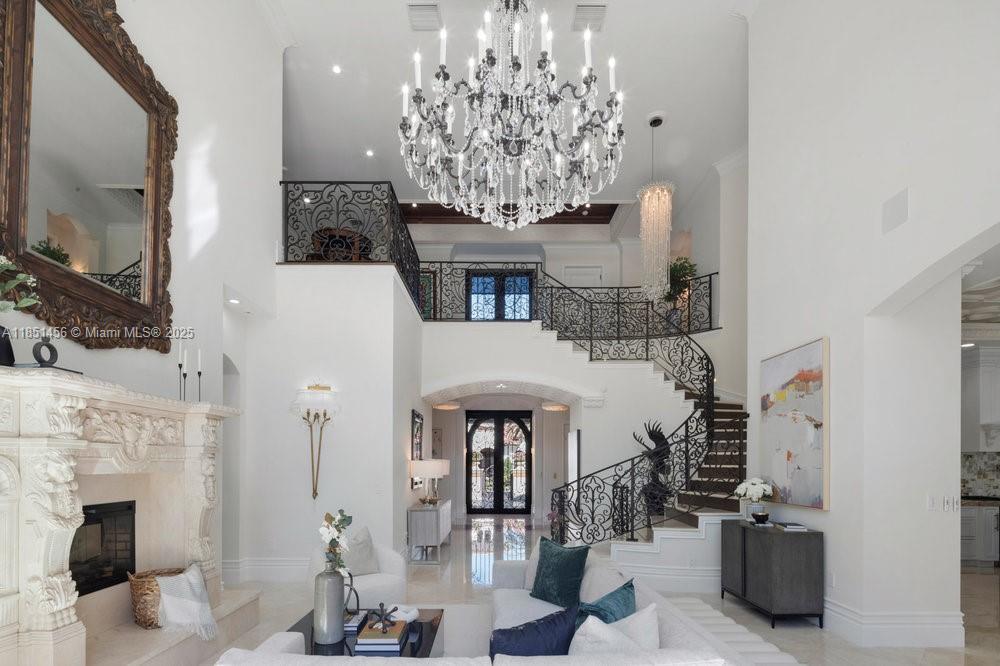 2225 W Silver Palm Rd