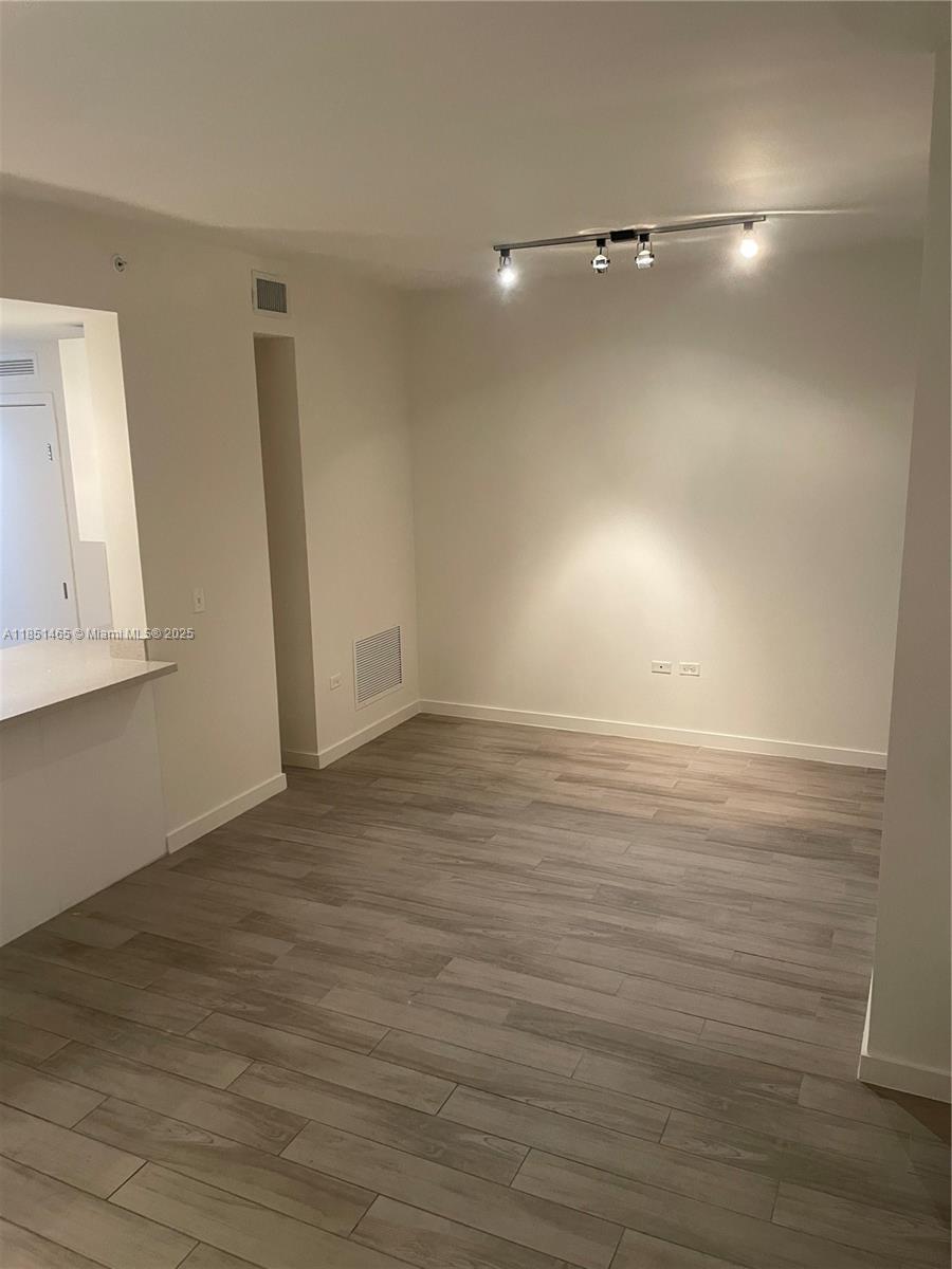 999 SW 1st Ave # 2715