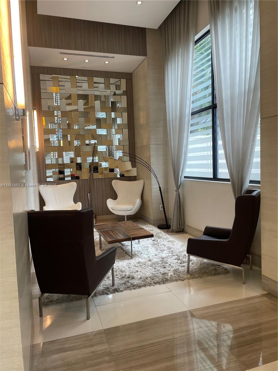 999 SW 1st Ave # 2715