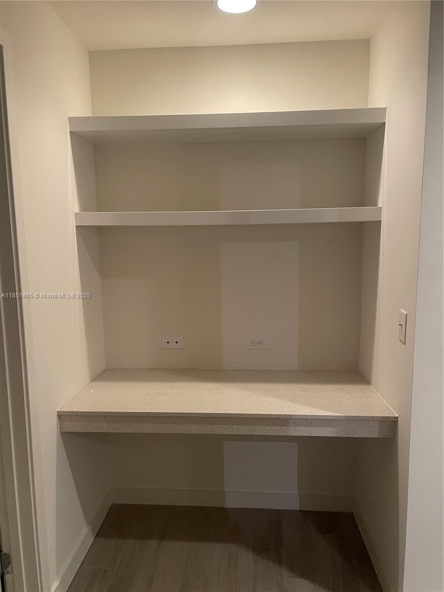 999 SW 1st Ave # 2715