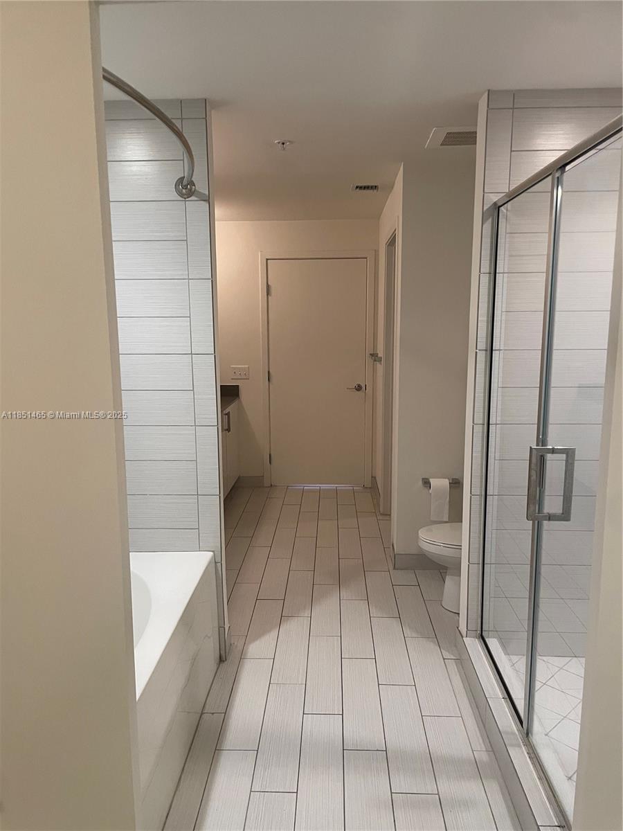 999 SW 1st Ave # 2715