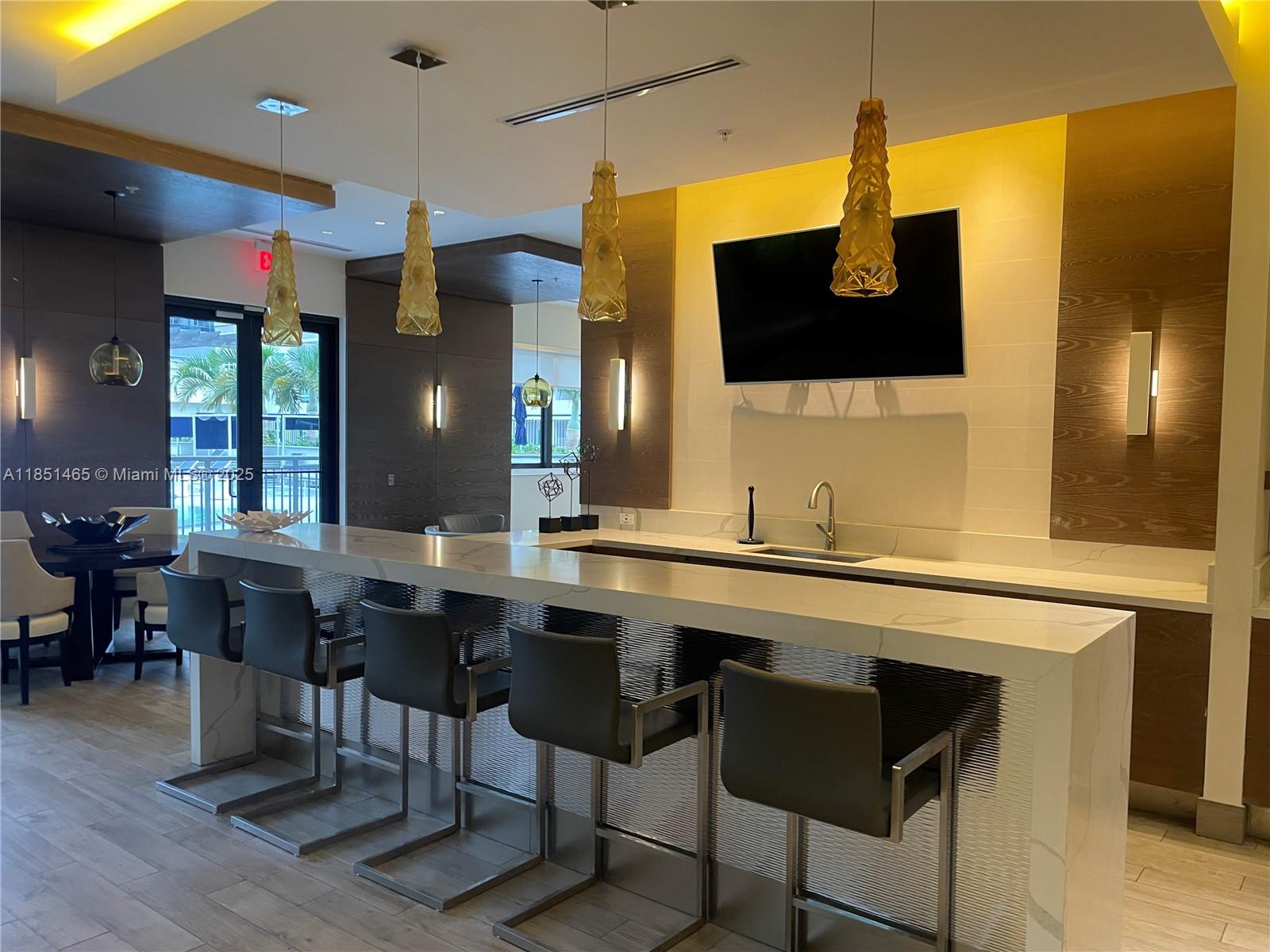 999 SW 1st Ave # 2715