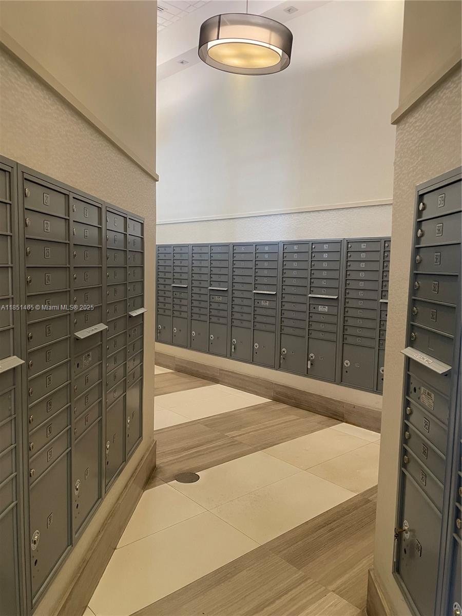 999 SW 1st Ave # 2715