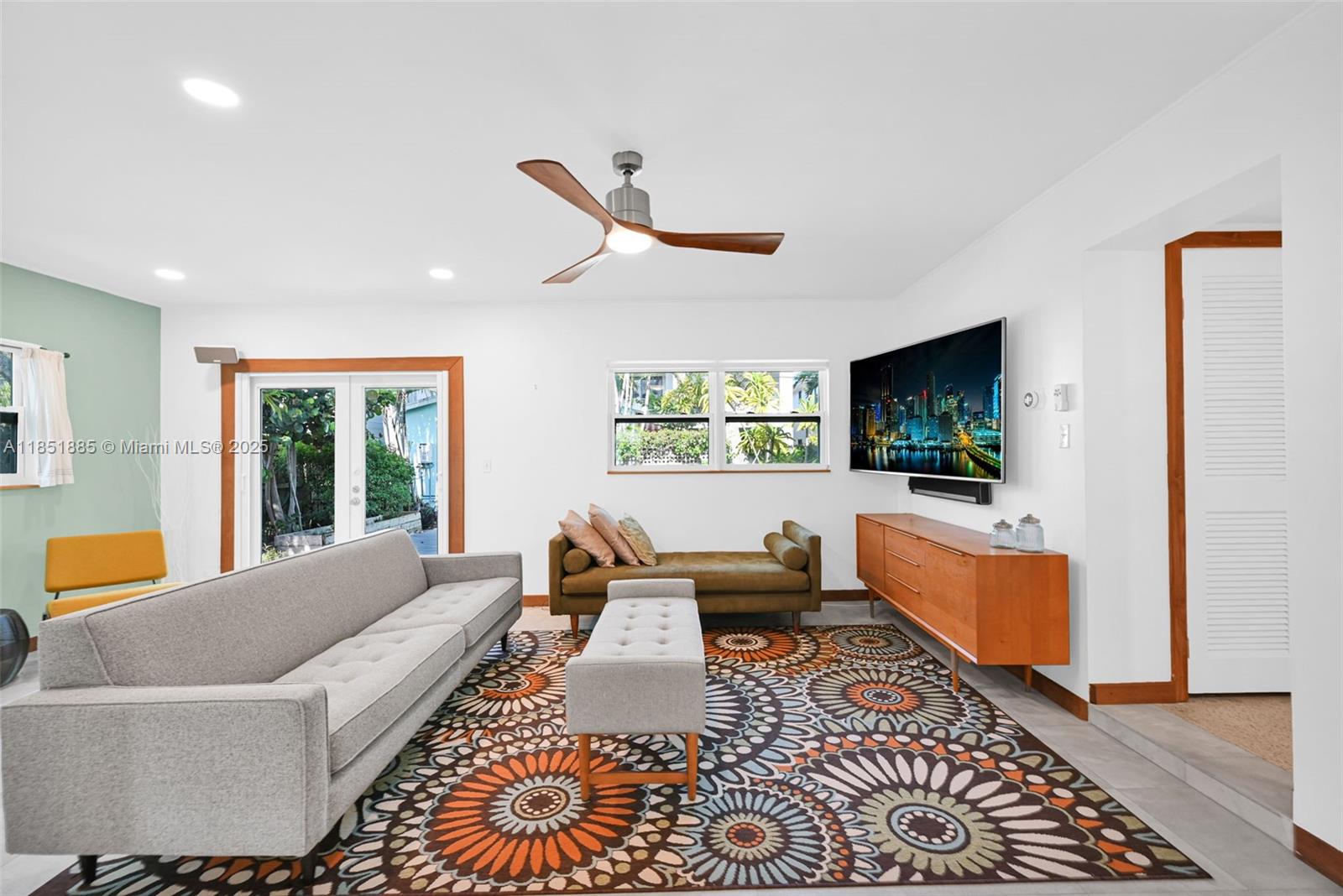 808 NE 16th Ave # 808