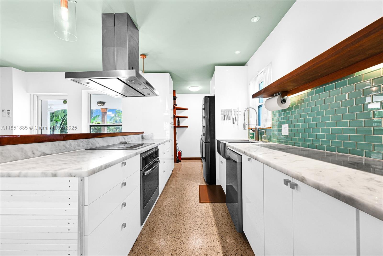 808 NE 16th Ave # 808