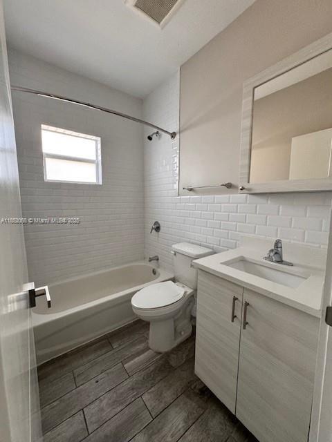 222 Sidonia Ave # 10