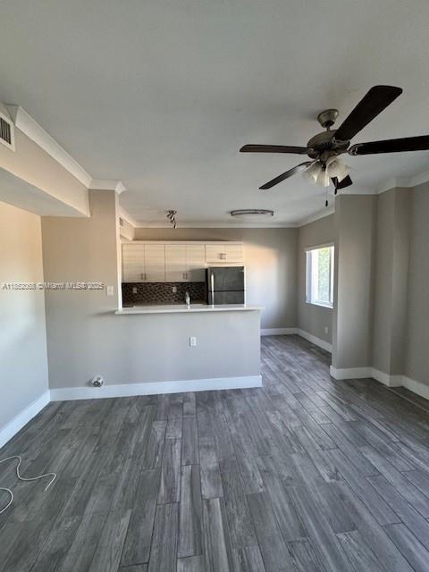 222 Sidonia Ave # 10