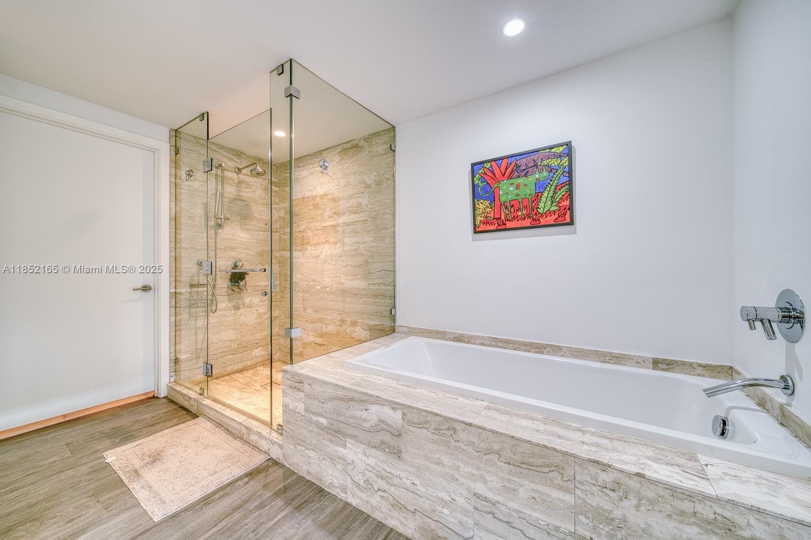 2900 NE 7th Ave # 405