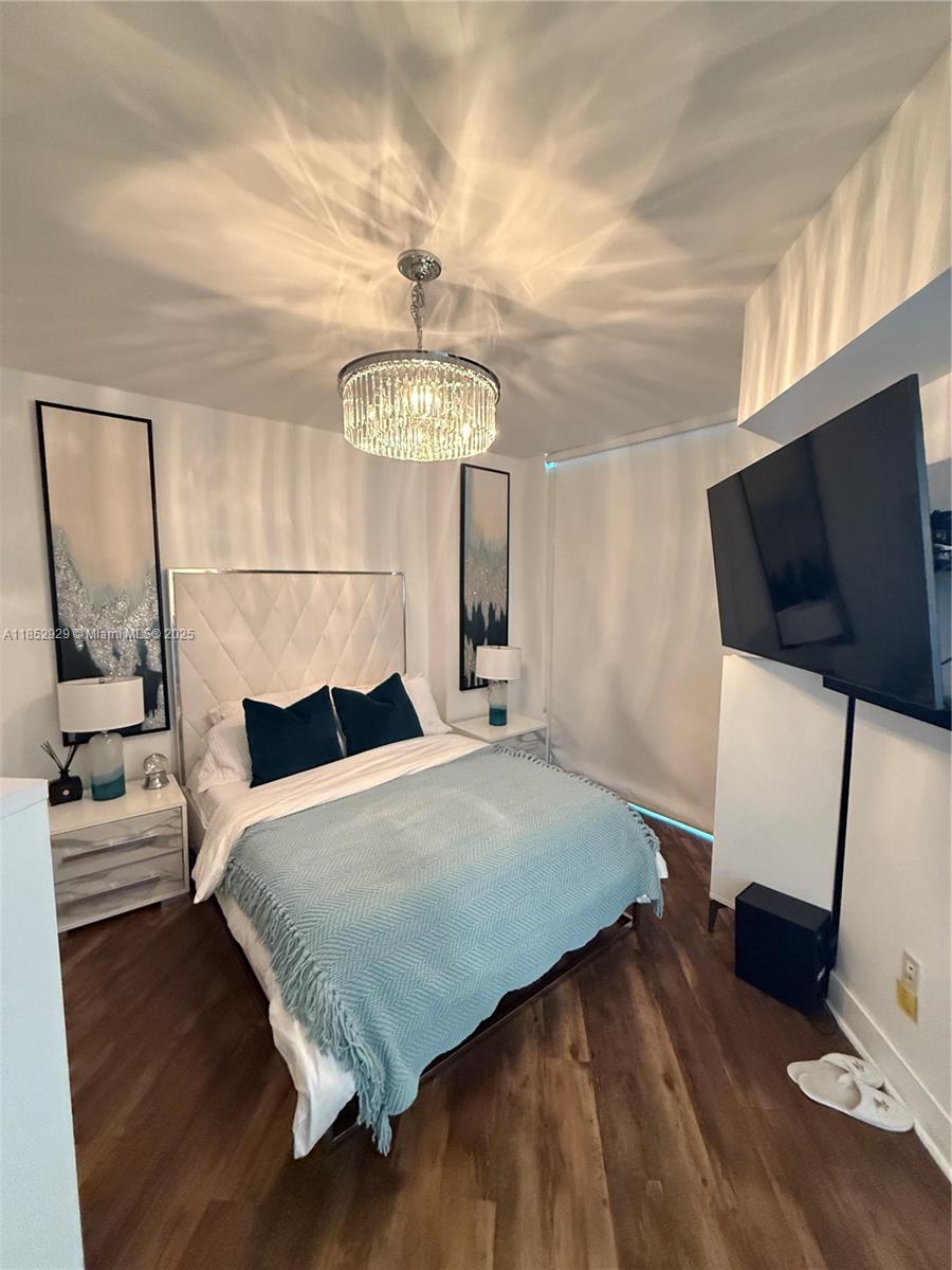 350 S Miami Ave Unit: 1803